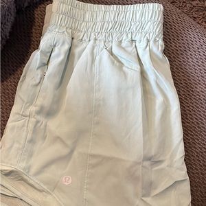 Lululemon Hottie Hots